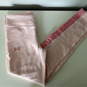 Girls Under Armour pink / peach athletic leggings - size YMD